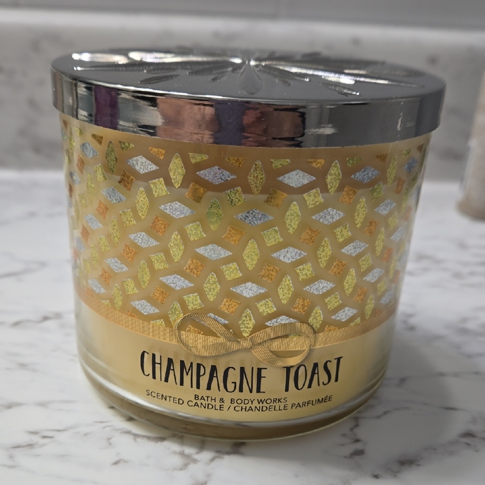 Bath & Body Works Champagne Toast Candle with Gold and Silver Accents